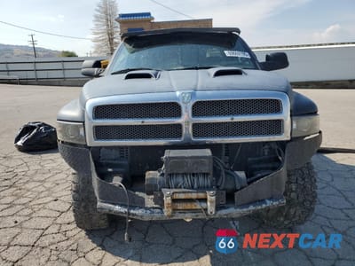 Piąte zdjęcie samochodu w środku: 1997 DODGE RAM 3500 VIN:3B7MF33D0VM521529 - miniatura