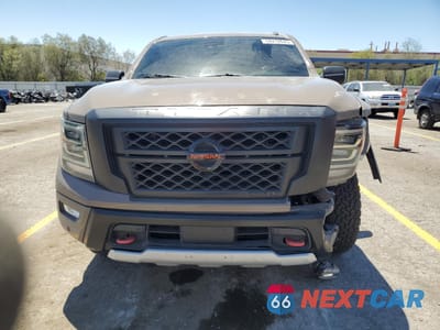 Piąte zdjęcie samochodu w środku: 2021 NISSAN TITAN SV VIN:1N6AA1ED9MN512607 - miniatura