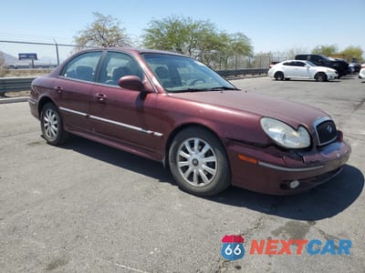 Czwarte zdjęcie samochodu z boku: 2005 HYUNDAI SONATA GLS VIN:KMHWF35H55A111147 - miniatura