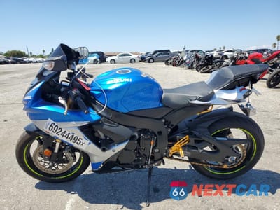 Trzecie zdjęcie samochodu z tyłu: 2023 SUZUKI GSX-R750 VIN:JS1GR7MA2P7100256 - miniatura