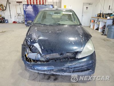 Piąte zdjęcie samochodu w środku: 2003 FORD FOCUS SE COMFORT VIN:1FAFP34Z43W321353 - miniatura