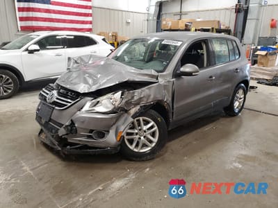 2011 VOLKSWAGEN TIGUAN S WVGBV7AX2BW502387 - główne zdjęcie licytacji z USA - miniatura