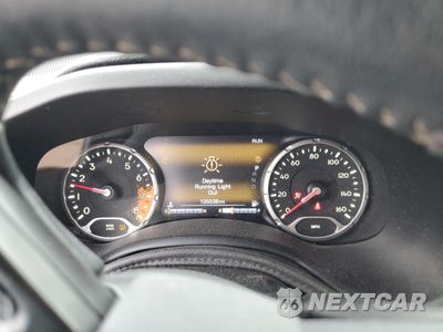 Zdjęcie 9 z 15 samochodu: 2016 JEEP RENEGADE LIMITED VIN:ZACCJBDT6GPD79729 - miniatura