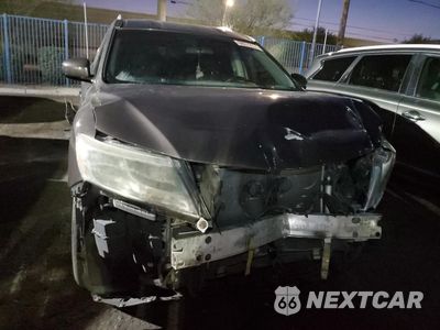 Piąte zdjęcie samochodu w środku: 2015 NISSAN PATHFINDER S VIN:5N1AR2MN8FC723822 - miniatura