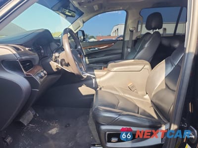Zdjęcie 7 z 13 samochodu: 2019 CADILLAC ESCALADE LUXURY VIN:1GYS4BKJXKR393772 - miniatura