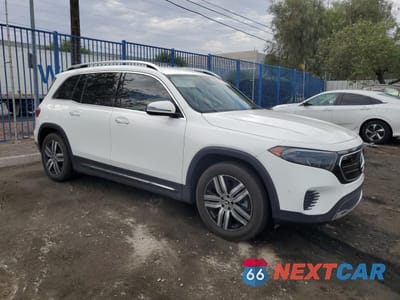 Czwarte zdjęcie samochodu z boku: 2023 MERCEDES-BENZ EQB 250+ VIN:W1N9M0CB4PN057610 - miniatura