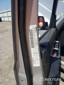 Zdjęcie 13 z 15 samochodu: 2009 JEEP LIBERTY LIMITED VIN:1J8GN58K49W543633 - miniatura