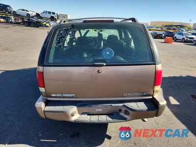 Zdjęcie 6 z 13 samochodu: 2003 CHEVROLET BLAZER VIN:1GNDT13X83K146203 - miniatura