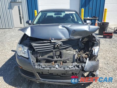 Piąte zdjęcie samochodu w środku: 2010 VOLKSWAGEN PASSAT 2.0T VIN:WVWAK9AN9AE110983 - miniatura