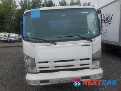 Piąte zdjęcie samochodu w środku: 2013 ISUZU NPR HD VIN:54DC4W1B6DS800618 - miniatura