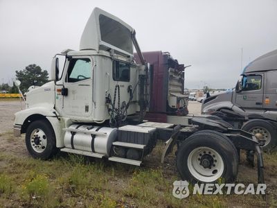 Trzecie zdjęcie samochodu z tyłu: 2010 INTERNATIONAL 9200I - TRUCKS VIN:3HSCDAHN6AN179202 - miniatura