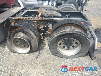 Zdjęcie 9 z 10 samochodu: 2023 VOLVO VN VNL - TRUCKS SEMI TRUCK VIN:4V4NC9EH4PN616494 - miniatura