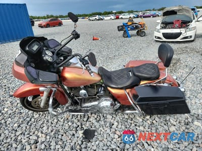 Trzecie zdjęcie samochodu z tyłu: 2013 HARLEY-DAVIDSON FLTRX ROAD GLIDE CUSTOM VIN:1HD1KHM14DB695382 - miniatura