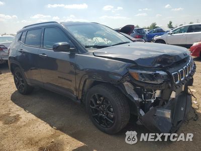 Czwarte zdjęcie samochodu z boku: 2023 JEEP COMPASS LATITUDE VIN:3C4NJDBN9PT517717 - miniatura