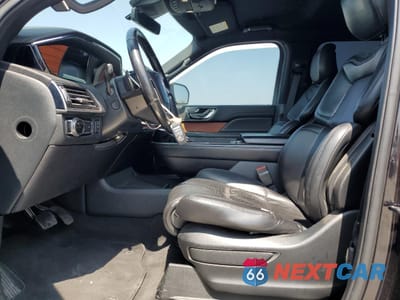 Zdjęcie 7 z 13 samochodu: 2020 LINCOLN NAVIGATOR L VIN:5LMJJ3MT5LEL00057 - miniatura