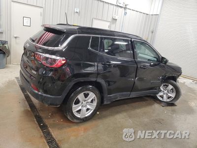 Trzecie zdjęcie samochodu z tyłu: 2022 JEEP COMPASS LATITUDE VIN:3C4NJDBB4NT217361 - miniatura