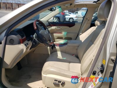 Zdjęcie 7 z 12 samochodu: 2012 LEXUS LS 460 VIN:JTHBL5EF2C5110712 - miniatura