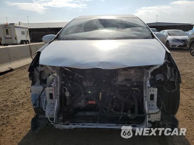 Piąte zdjęcie samochodu w środku: 2013 TOYOTA PRIUS V VIN:JTDZN3EU4D3280144 - miniatura