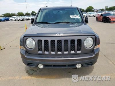 Piąte zdjęcie samochodu w środku: 2016 JEEP PATRIOT SPORT VIN:1C4NJPBA1GD693584 - miniatura