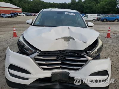 Piąte zdjęcie samochodu w środku: 2017 HYUNDAI TUCSON SE VIN:KM8J23A48HU308194 - miniatura
