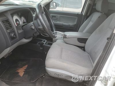 Zdjęcie 7 z 13 samochodu: 2008 DODGE DAKOTA QUAD SLT VIN:1D7HW48N58S529524 - miniatura