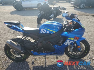 2015 SUZUKI GSX-R600 JS1GN7FA9F2100372 - główne zdjęcie licytacji z USA - miniatura