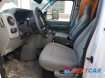 Zdjęcie 7 z 14 samochodu: 2023 FORD ECONOLINE E450 SUPER DUTY CUTAWAY VAN VIN:1FDXE4FN4PDD35643 - miniatura