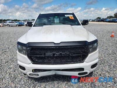 Piąte zdjęcie samochodu w środku: 2022 RAM 1500 BIG HORN/LONE STAR VIN:1C6RREFM7NN218085 - miniatura