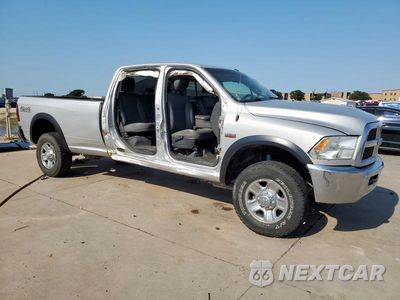 Czwarte zdjęcie samochodu z boku: 2018 RAM 2500 ST VIN:3C6UR5HJ7JG125986 - miniatura