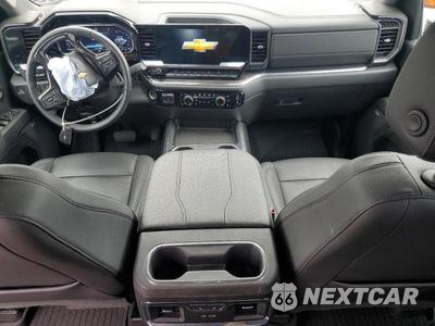 Zdjęcie 8 z 12 samochodu: 2024 CHEVROLET SILVERADO K3500 LTZ VIN:2GC4YUEY6R1171580 - miniatura