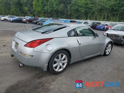 Trzecie zdjęcie samochodu z tyłu: 2005 NISSAN 350Z COUPE VIN:JN1AZ34E25M653465 - miniatura