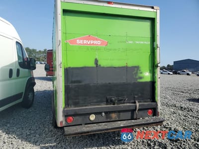 Zdjęcie 6 z 13 samochodu: 2003 FORD ECONOLINE E350 SUPER DUTY CUTAWAY VAN VIN:1FDSE35L53HB21171 - miniatura