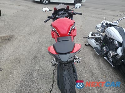 Zdjęcie 6 z 10 samochodu: 2023 HONDA CBR500 RA VIN:MLHPC6259P5400683 - miniatura