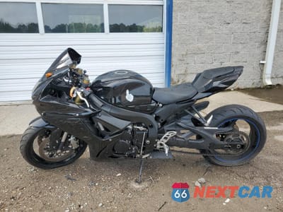 Trzecie zdjęcie samochodu z tyłu: 2013 SUZUKI GSX-R750 VIN:JS1GR7MA5D2102561 - miniatura