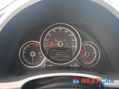 Zdjęcie 9 z 15 samochodu: 2018 VOLKSWAGEN BEETLE SE VIN:3VWJD7AT2JM708451 - miniatura