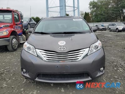 Piąte zdjęcie samochodu w środku: 2012 TOYOTA SIENNA XLE VIN:5TDYK3DC2CS245368 - miniatura
