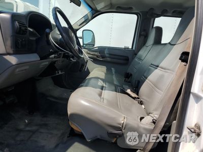 Zdjęcie 7 z 13 samochodu: 2006 FORD F550 SUPER DUTY VIN:1FDAW56P56EB43294 - miniatura