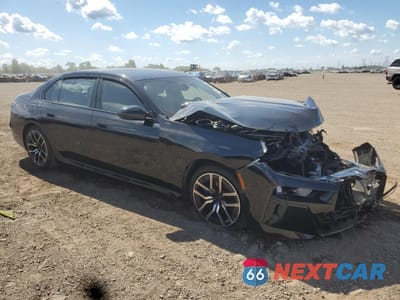 Czwarte zdjęcie samochodu z boku: 2024 BMW I7 XDRIVE60 VIN:WBY53EJ04RCP86968 - miniatura