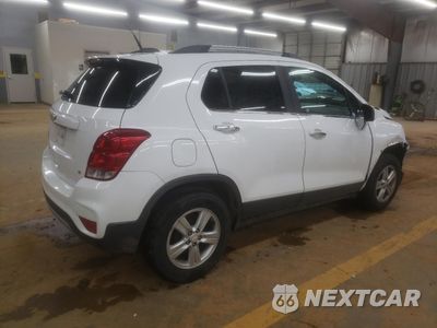Trzecie zdjęcie samochodu z tyłu: 2019 CHEVROLET TRAX 1LT VIN:3GNCJLSB7KL138352 - miniatura