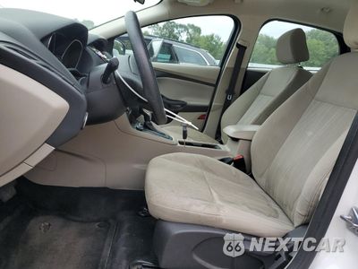 Zdjęcie 7 z 12 samochodu: 2015 FORD FOCUS SE VIN:1FADP3F25FL365634 - miniatura