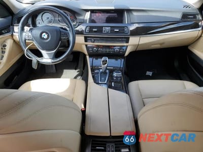 Zdjęcie 8 z 12 samochodu: 2016 BMW 528 XI VIN:WBA5A7C53GG151772 - miniatura