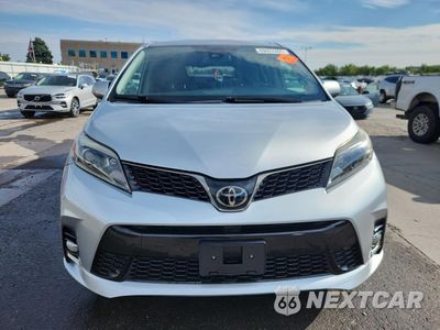 Piąte zdjęcie samochodu w środku: 2019 TOYOTA SIENNA SE VIN:5TDEZ3DCXKS216732 - miniatura