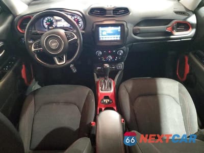 Zdjęcie 8 z 13 samochodu: 2020 JEEP RENEGADE TRAILHAWK VIN:ZACNJBC15LPL93699 - miniatura