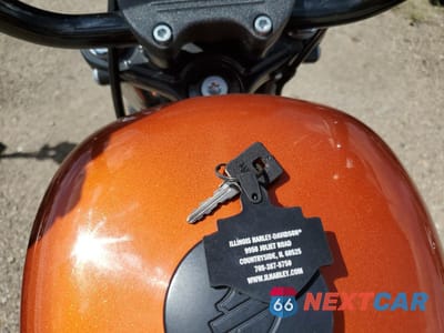 Zdjęcie 8 z 10 samochodu: 2020 HARLEY-DAVIDSON XL883 N VIN:1HD4LE218LB411391 - miniatura