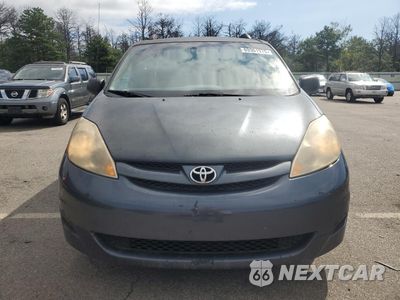 Piąte zdjęcie samochodu w środku: 2010 TOYOTA SIENNA CE VIN:5TDKK4CC3AS306303 - miniatura