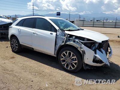 Czwarte zdjęcie samochodu z boku: 2021 CADILLAC XT5 SPORT VIN:1GYKNHRS4MZ113894 - miniatura