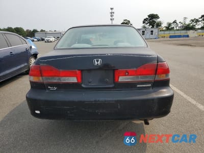 Zdjęcie 6 z 12 samochodu: 2002 HONDA ACCORD EX VIN:1HGCG66852A166697 - miniatura