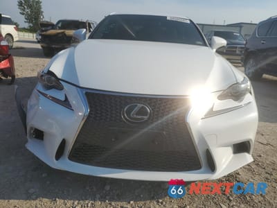 Piąte zdjęcie samochodu w środku: 2016 LEXUS IS 350 VIN:JTHCE1D22G5012422 - miniatura