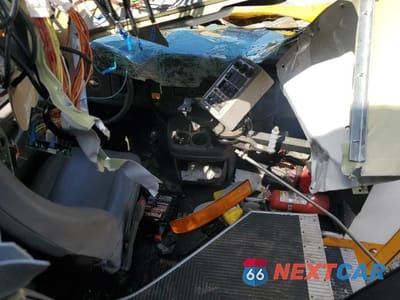 Zdjęcie 8 z 14 samochodu: 2010 CHEV EXPRESS G3500 VIN:1GB6G2AG9A1136432 - miniatura