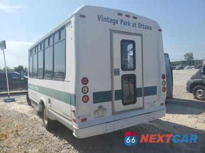 Trzecie zdjęcie samochodu z tyłu: 2006 FORD ECONOLINE E350 SUPER DUTY CUTAWAY VAN VIN:1FDWE35S86HB37734 - miniatura